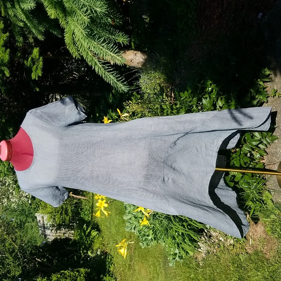 Flowy Linen Dress - Picture 6 of 16